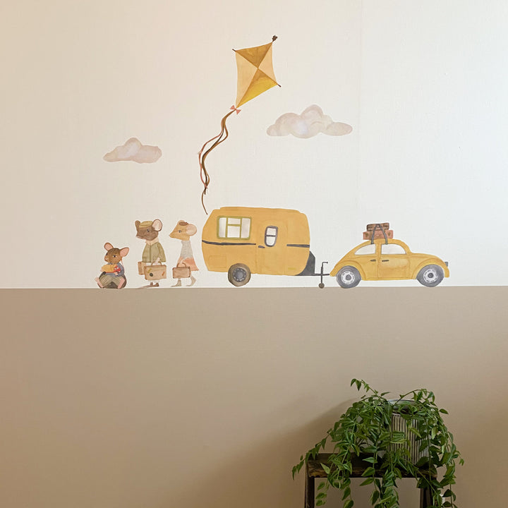 Wallsticker Sophia the Traveler - Beige